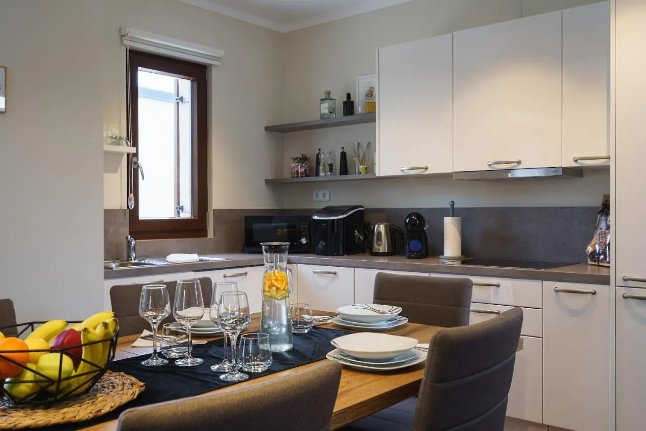 Villa Caprice - Krk Milohnici 0*,  Croatia